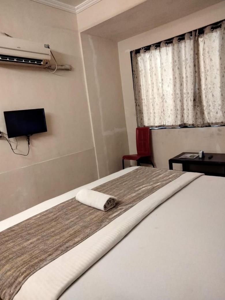 Hotel Sarika Murbād Exterior foto